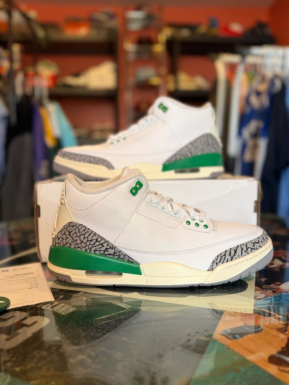 Jordan 3 Retro Lucky Green 10.5 M / 12 Women White Leather Sneakers